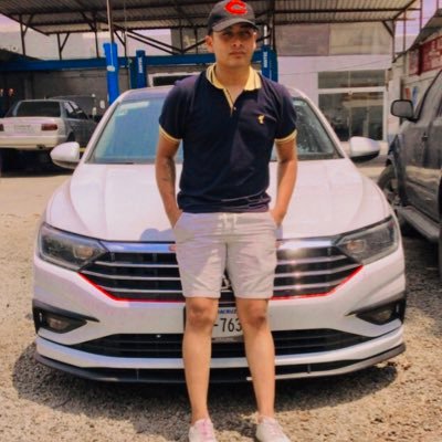 Rafael87299015's profile picture. Llega tarde ,pero nunca despeinado 💁🏻