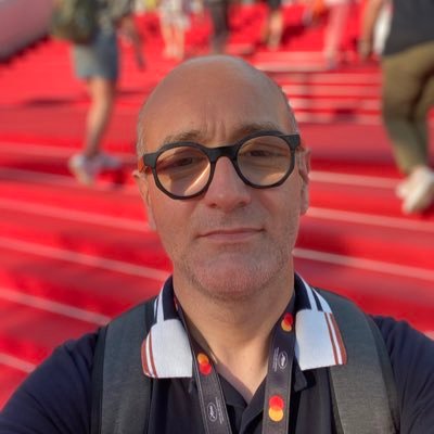 « … a toujours. voulu travailler dans le domaine du cinéma, des médias du journalisme et le fait finalement un peu sur Twitter… »
cinema de patrimoine addict
