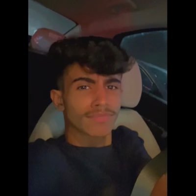 mohannadhassa4's profile picture. القلُوبُ الجَمِيلَة : لهآ رائحه تجذب جَمِيعُ البَشر