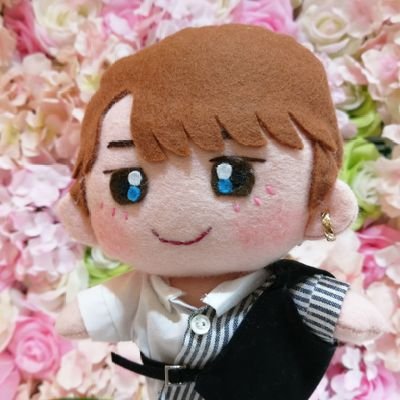 群馬県在住。蓮くん大好きの熟JAMです😘
ツカメを見て心掴まれました💙
一生蓮JAMです🪷
好奇心旺盛のB型で福祉関係の仕事してます(*^^*)柱の陰からJO1を応援する会324番です!