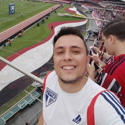 sofro com futebol e NFL.
também falo de basquete e todos outros esportes, incluindo os jogos cotidiano.

São Paulo ⚽, Denver Broncos🏈 e Nuggets 🏀