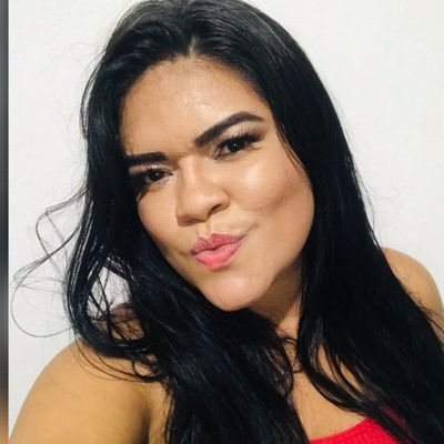 erikamn1's profile picture. Ela é poesia pra ser lida com a alma. 💋