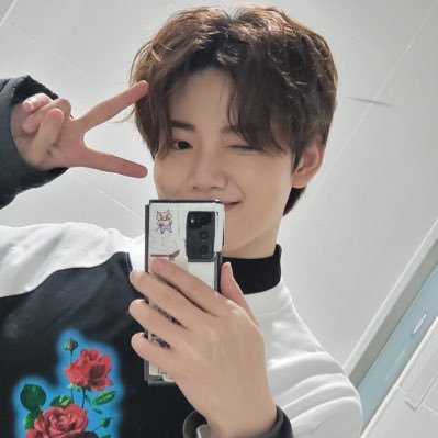 LAKKYU_99's profile picture. 냥냥냥냥🐱수영장을 왜가? 니 어깨가 수영장인데 / 코알라뀨입니둥