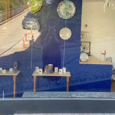 merveakbas's profile picture. yazı/çizi - gazeteci/editör