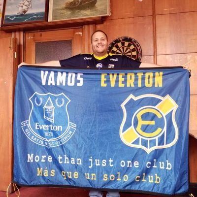 Married 2 @KylieLouise2010 & proud to call @Everton @evertonsadp @EvertonLaPlata my clubs. Love to watch, read and talk about all aspects of the beautiful game.
