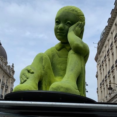 intheere's profile picture. Consultante et Conferenciére dans le domaine du parfum. Anime des consultations parfum individuelles, des contes parfumés, des ateliers d’initiation.