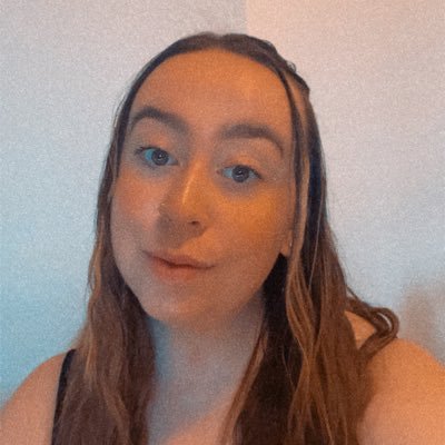 melissaapoweell's profile picture. ♓︎ || she/her