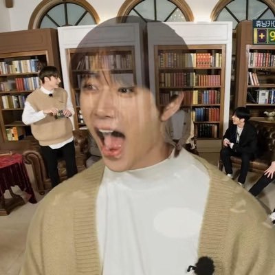 #Thursdays_Child 💚💚💚 #มัมมี๊น้องจีมิน 🐥🐣 #รักบังทัน #รักทีเร้ก #ARMY #MOA 💙💚💜🤍 @BTS @TXT 💰💰💰