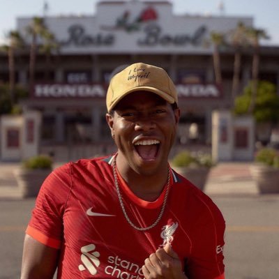 LA Thriving w/ NC Roots. Catch me 🏃🏾‍♂️& ✈️. Whitney Houston's #1 fan. Be kind to others and smile. Liverpool FC 🔴✊🏾🇺🇸🏳️‍🌈 Instagram- @JTChestnut