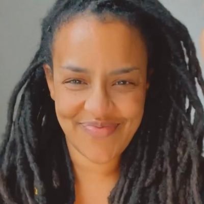 👩🏾💼 I help Black Womxn become Wealthy (more wealth = more options) 📈 FREE LIVE INVESTING CLASS ⤵️