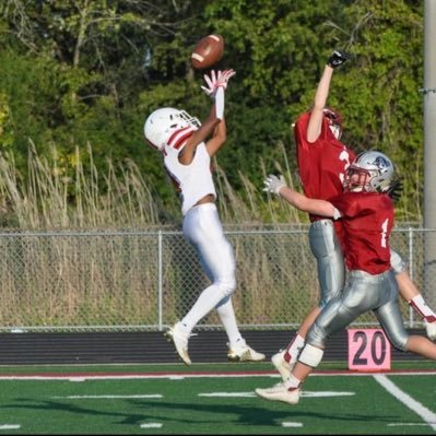 NCCHS | C/o 25’| 5’6 130| gpa 3.3| football🏈 WR/DB||Track🏃🏽♂️||basketball| email @travonyoung8406@icloud.com