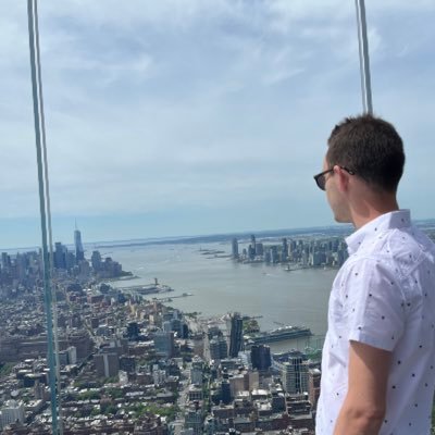 Ludovic_TRouge's profile picture. Un Porsche GT bleu | Charlou Leclerque 🇲🇨