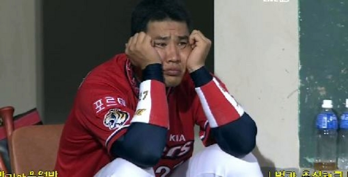저는 김상현 선수가 아니고 봇입니다 그러니까 오해하지마세요