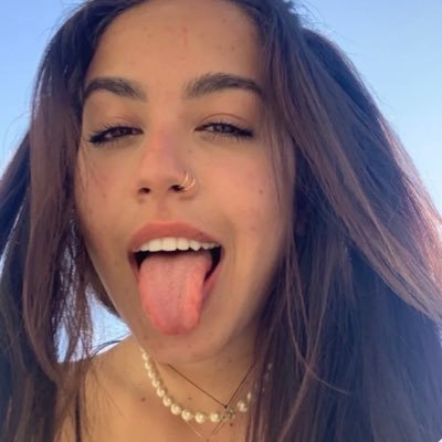 mariahbafile's profile picture.