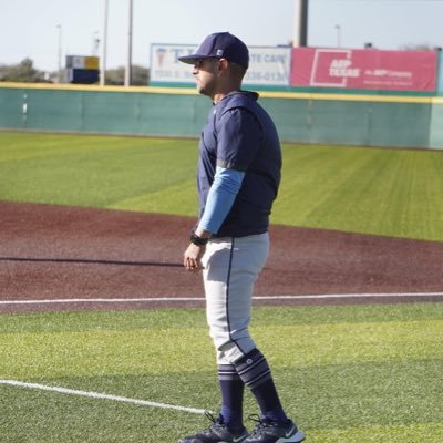 coach_galan's profile picture. Hustle.Grind.Shine.