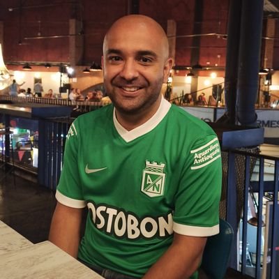 Comunicador social. Orgullosamente barranquillero e hincha fiel del Club Atlético Nacional.
IG: oscaryamit21