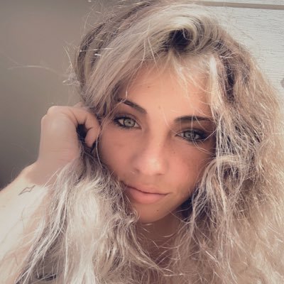 danielle_lynn18's profile picture. UCF ♜ Kinesiology  | Zone 4 Equestrian ♞