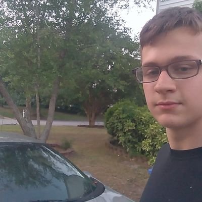 l like youtubers and I am a gamer and my favorite youtuber is oroa and stormy
And aphamu and vengefulparish BTW I deleted my Twitter account so this my new one