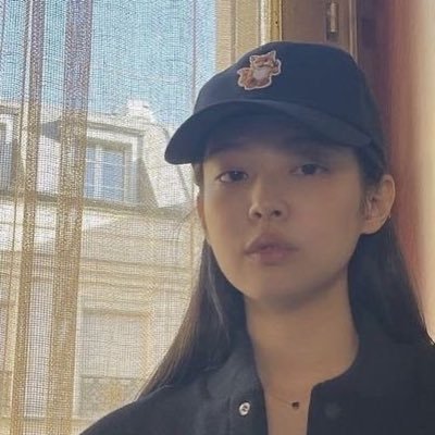 goddessjisooyaa's profile picture. fan acc, buying acc, selling acc 🖤💗