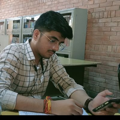 UjjwalK77696803's profile picture. STUDENT