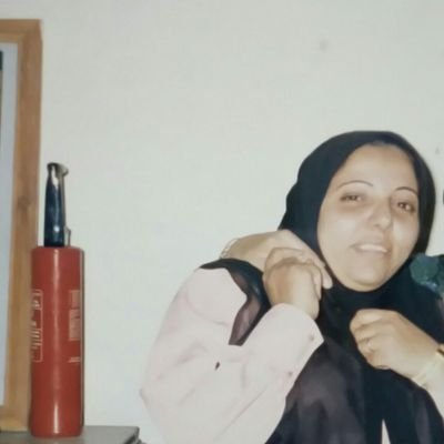 أمى 7-4-2006 أقرولها الفاتحة💔...بعد ما ماتت امى مكنش عندى حتى بنى ادم اكلمه ...مسيرها تروق وتحلى
