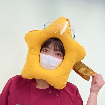 大阪の南、泉州で働く作業療法士です。かけ出し管理職にて奮闘中💦 パーキンソン病など神経難病や認知症の方の多い病院で勤めています。OTとしての座右の銘、できない理由を探すより、できる方法を考える! 実際はめんどくさがりや… 3人の子どもたちのために日々働いています。