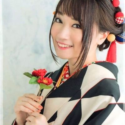 三重住みH11.1999.22歳♀️
水樹奈々さん大好き💕
プリキュア大好き🌸
2010年の紅白で知りました!
Fc入るの遅かった…(´・ω・)
初参戦・express京都2日目
LiVERUNNER 両日参戦
推曲
エデン・サーチライト・絶対的幸福論💕
無言フォローするかもですが、仲良くしてください。