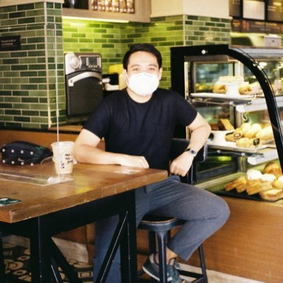 marcflurryy's profile picture. 📍sunset clouds • made of brown eyes & sunrise & star stuff