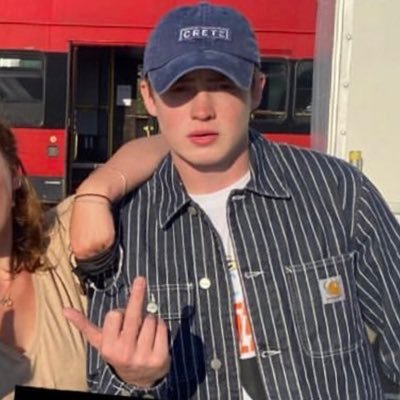 Krissed Kizzy “kizzy kizzy yaya tata” Met Joe, Kit, Yaz and Will 03/07/2022 I’m a certified Heartstopper📍London boy🇬🇧