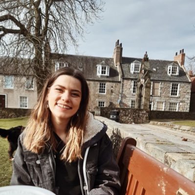 PhD candidate at Aberdeen Uni studying dyslexia and engaging with the Bible ☀️ @SGSAH funded 🌻 @CumberlandLodge fellow 🌿Autism and Theology Podcast host 🎙️