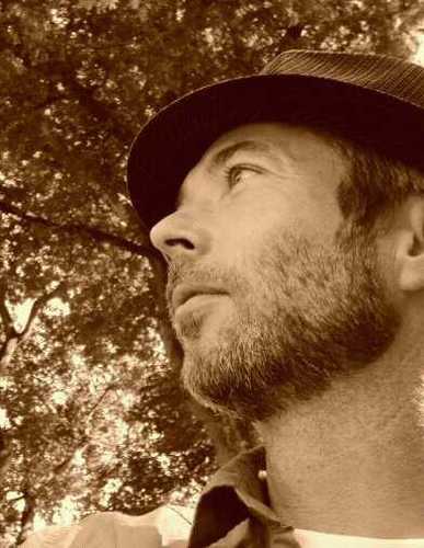 AdsTCHug's profile picture. 