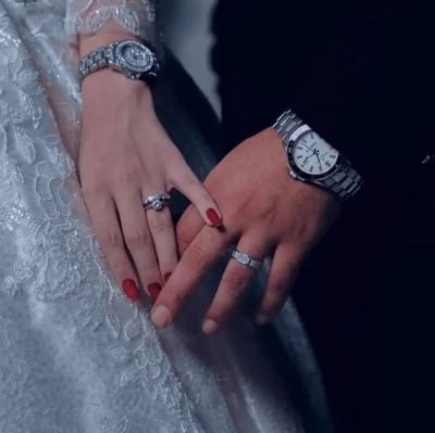 مواليد بلد شاف كل شي .#غزه فلسطين
عايش بعمر الحروب والحصار 
مكافح في حياه لا يعلمها إلا الله