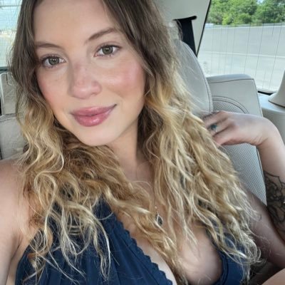 melannnieb's profile picture. SoFlo | Holistic Wellness | Owner of Mels Herbal Kitchen @melsherbalkitchen