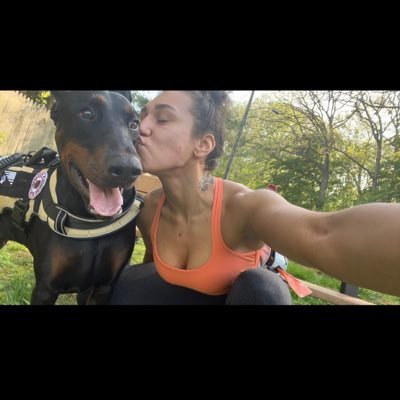 helenaflake11's profile picture. 