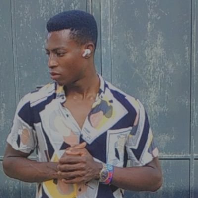 olawale_richy's profile picture. Humble soul simply life style, fun  and a classic man👑🕊,
football update// cruise// trending// PR//Man utd fan.💎🔴👑