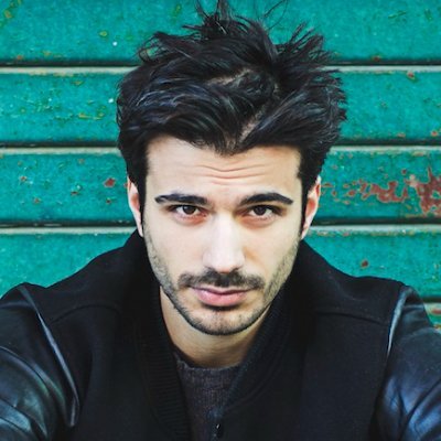 DamosHalfelf's profile picture. Studente di Grifondoro. 11enne e utente Troll dal 2013.
//In off sono Damiano Zoppi, aspirante attore e studente fallito//