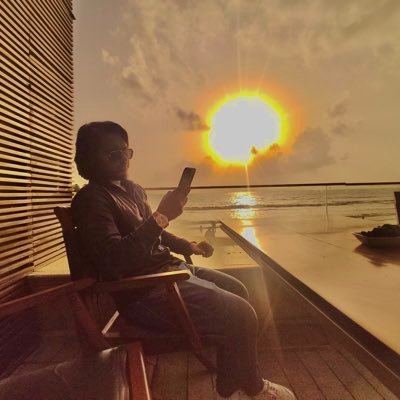 OwnZaheed's profile picture. Artist|| beginner || photographer || editor || check my pin for more info📍 so called Erwin smith in mojoheads 💙☺️ #mojofam