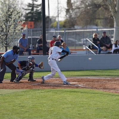 Kennewick Hs • C/o 2025⚾️🏀 • 3.95 Gpa • Danechavez2007@gmail.com