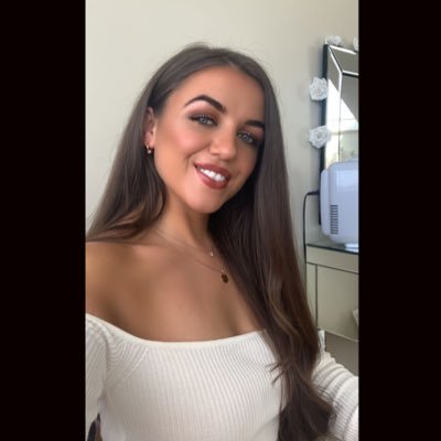 JenniferMarie_9's profile picture. 