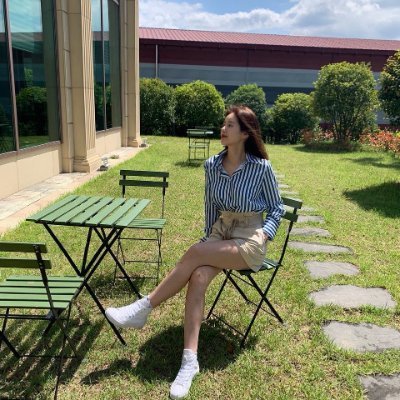 EQ54088's profile picture. Engaged in the cosmetics industry for 10 years and has a deep understanding of organization and market trends. I can accomplish the goals of the business well.