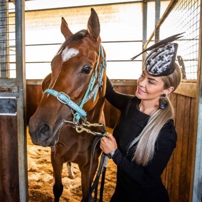 Horse Trainer 🐎Passionate about the sport, lover of the equine athlete. True believer that horses can heal the soul💚Instagram @geerielly