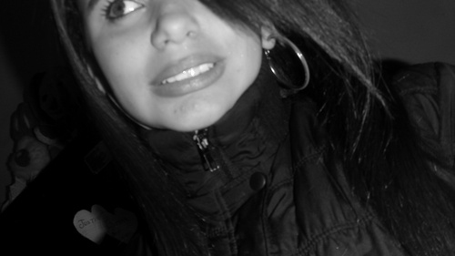Falar de mim é fácil. Quero ver viver minha vida, passar pelo que eu passo e ainda assim conseguir sorrir. BELIEBER dona do @deliciasdobiebs