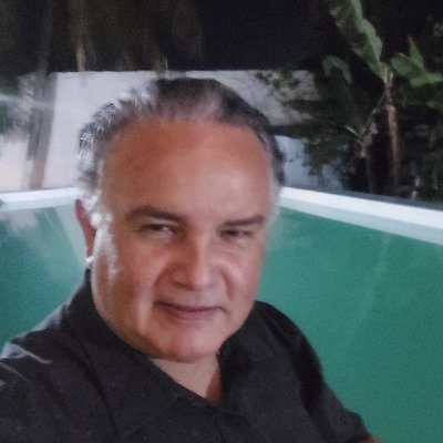 Ginecologo- Obstetra en ejercicio. Convencido de que Venezuela tendra de nuevo Justicia y Libertad.