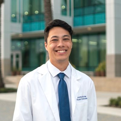 MS-3 | #Physiatry | PM&R | Interested in General IPR, SCI, Amputation Rehab, and Advocacy | @AOCPMR Social Media Chair | Runner 🏃🏽‍♂️ 🛹🏂 ✈️ 📸🏀