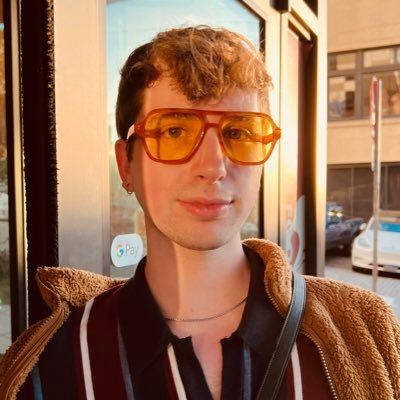 CadeSantha's profile picture. a queer Seattle techie (he/they)