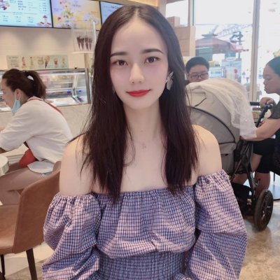 Evalye23's profile picture. 