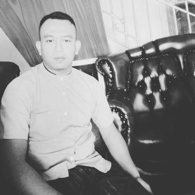 IpanIsman's profile picture. voltase