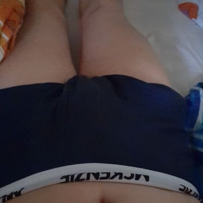 Jestem sexy. Lubie dobry sex Lubie podróże, jezdzic na rowerze, plywac lubię,   saunę też lubię. Jestem pozytwnie zakrecony. KOCHAM WSZYSTKICH