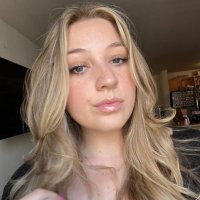 Emily(@emiilystweets) 's Twitter Profile Photo