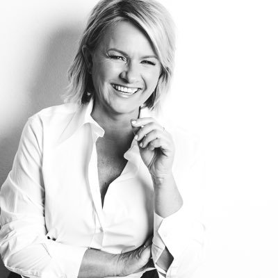 Keynote Speaker | Leadership Coach | Author Leadership Attitude, First Comes Courage & Just Rock It! | CEO & founder LeadershipHQ | Leadership Crusader
